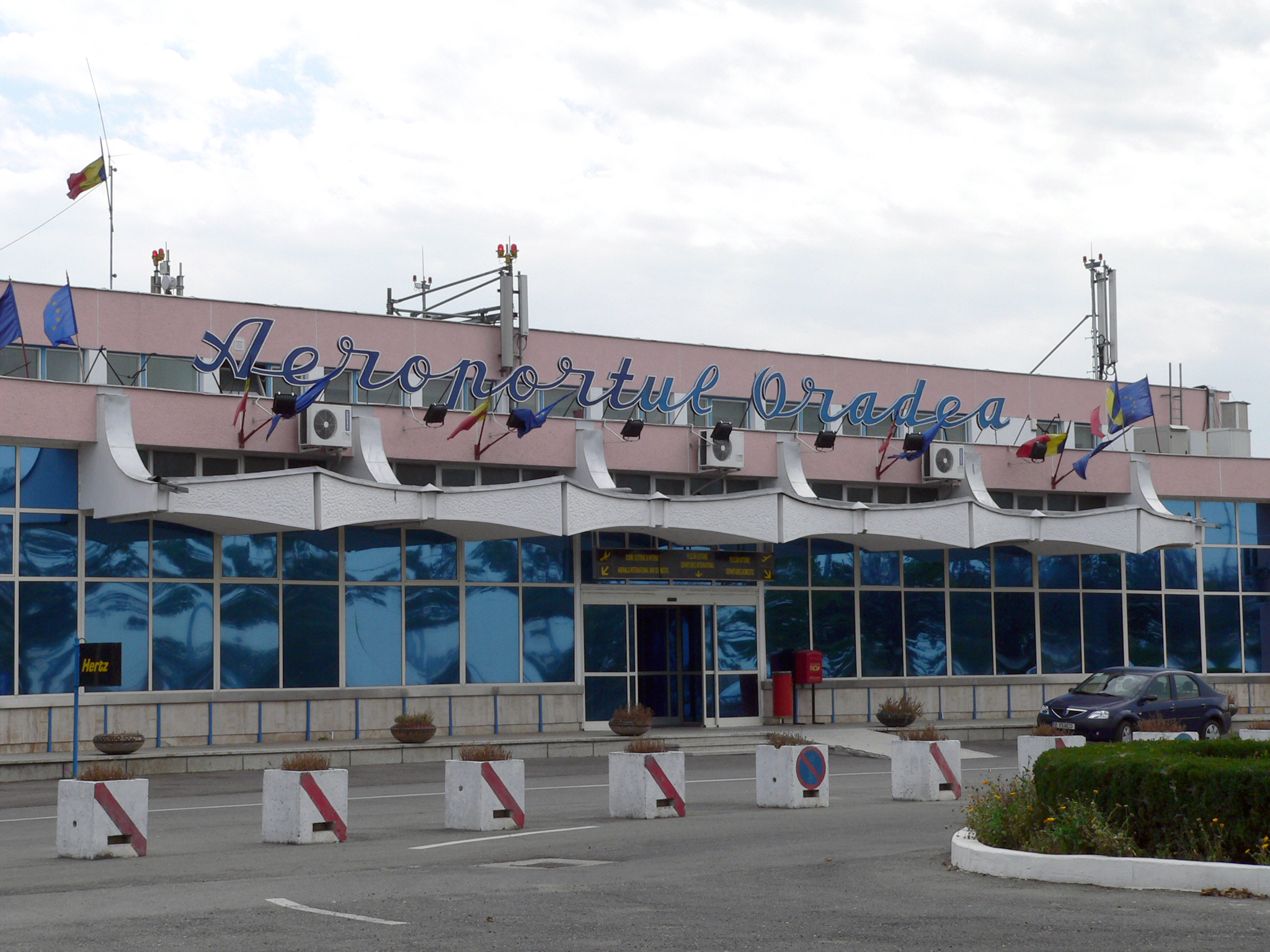 Aeroportul Oradea (poze, info, curse regulate)